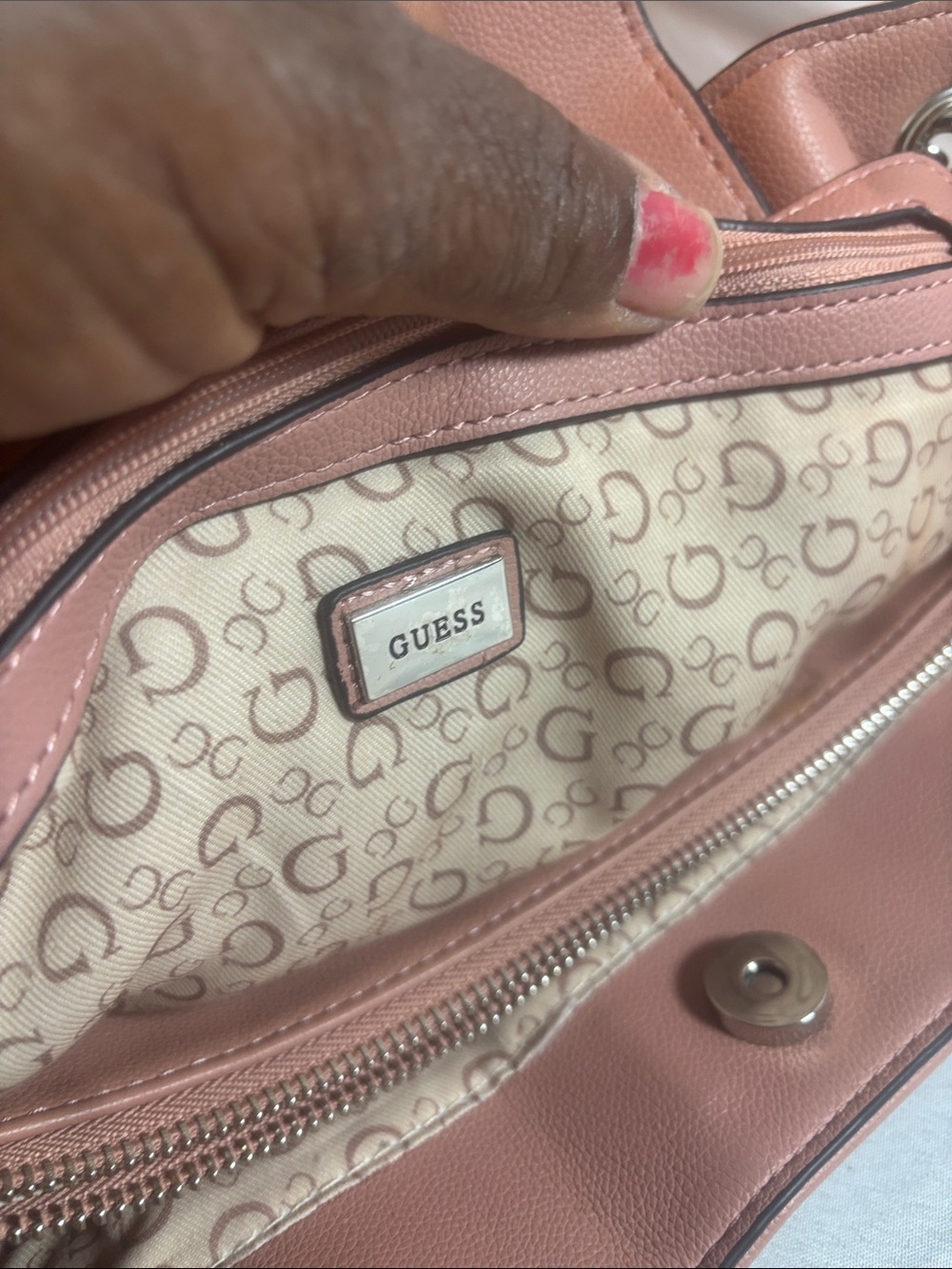 GUESS Rose Pink Logo-Trim Shoulder Bag